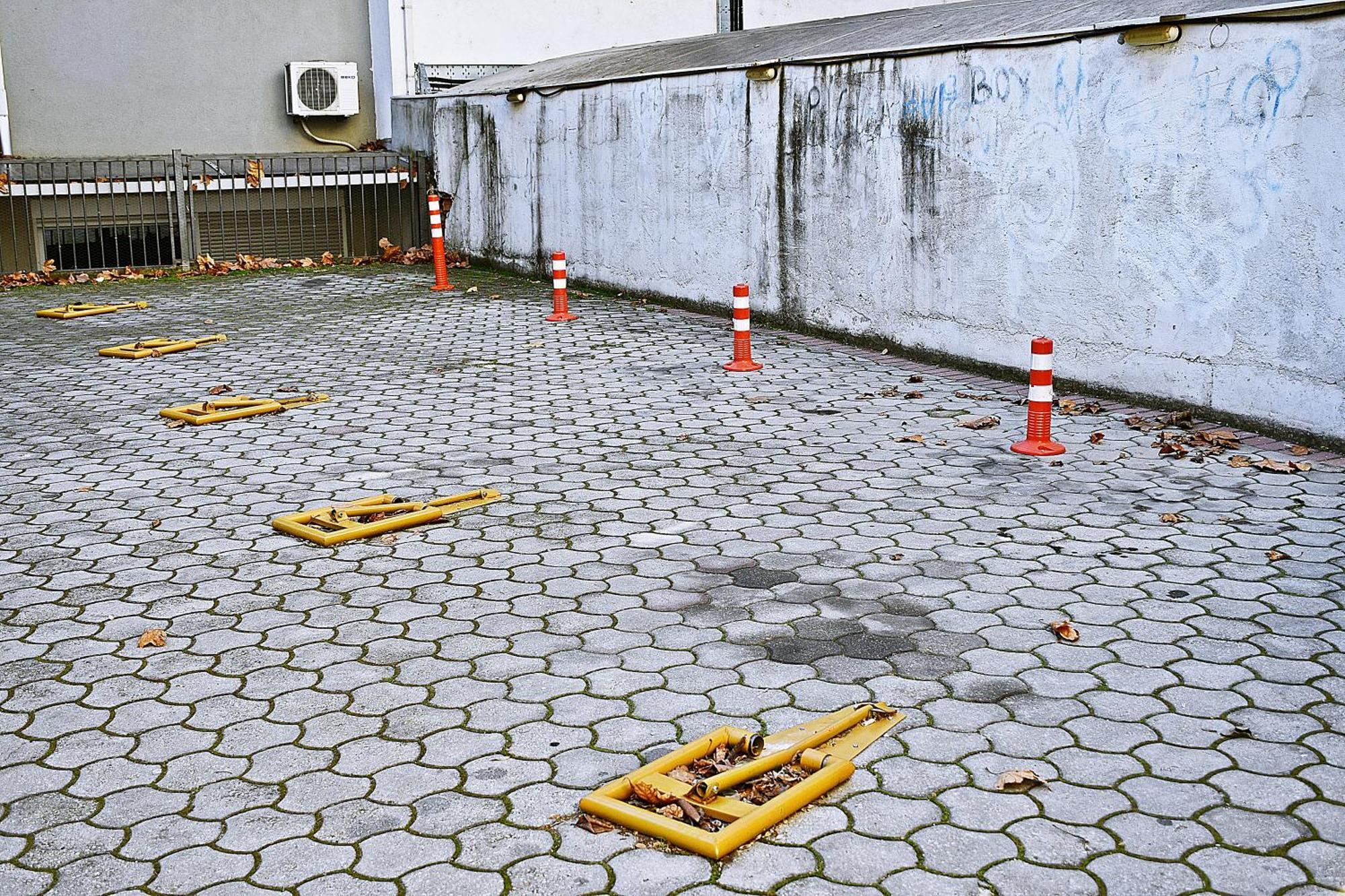 Διαμέρισμα Sani Free Parking *
